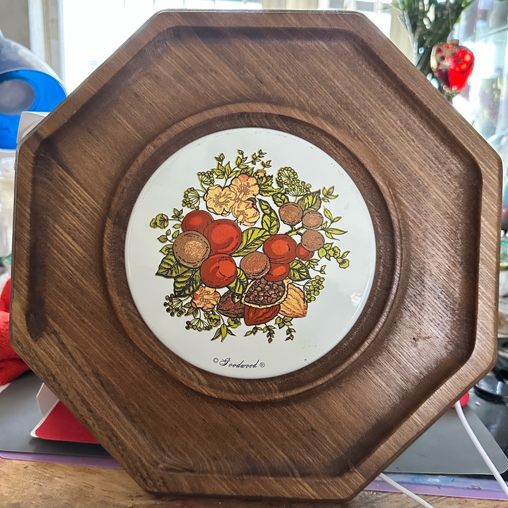 Vintage Goodwood Wooden cheese board with Fruit Design on center tile.